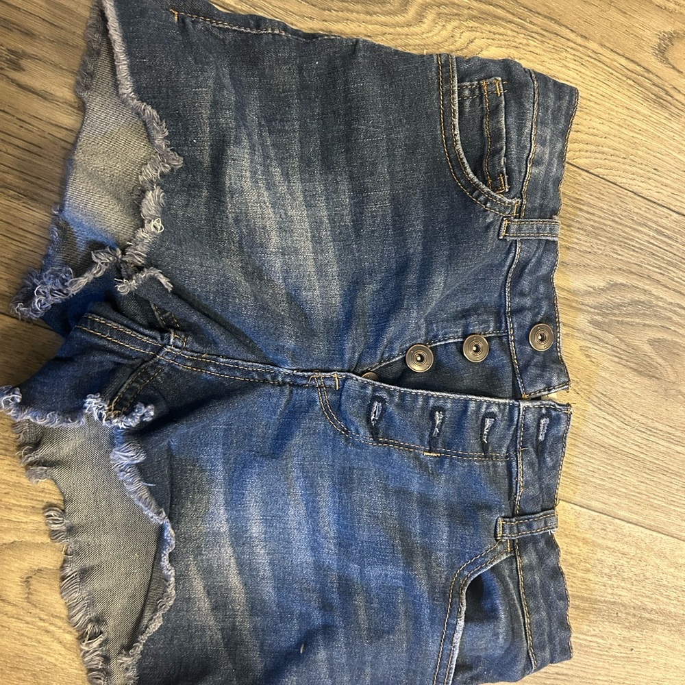 American Rag Blue Jean Shorts Frayed Hem Cut-Off Style